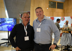 Bij de stands zat de sfeer er goed in bij onder andere Marcel Van Wyk van Total Produce