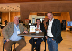 Curd Vanmarcke (Vergro) en zijn vrouw worden vergezeld door Miguel Demaeght (BelOrta)