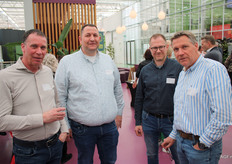 Marco Toussaint van Oxin Growers met Wim van der Staaij, Stijn van Bael en Rik Zeelenberg van Staay