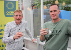 Hans Olsthoorn (Hoogweg Paprikakwekerijen) en Rene de Jong (Younggrow)