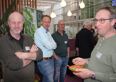 Fruittelers Cornelis Uijttewaal en Gert-Jan Oskam 