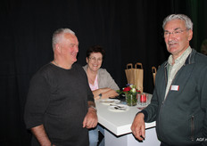 Jan van Zuilen (rechts) met Fred en Marian van de Boogaard