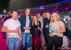 Barry, Joris en Jorien (AS de Boer) Bas Heineke (Broer BV), Sierd Visser (Visser Agro), Ronald Hand en Odile Roest (Bejo)