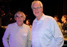 Henk gaat ook graag nog even met Sjaak Backus (Hendrix en Seelen) op de foto