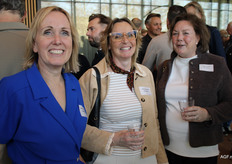 Sabine van den Berg (Verdonk Broccoli), Patricia van Dam en Ingrid Janisch (Oxin Growers)