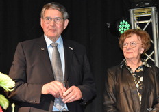 Martha Holthuijsen trots op haar man.