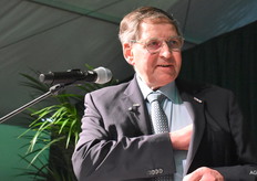 Ton hield zijn dankwoord kort. Er was al zoveel gezegd. Het was overweldigend.