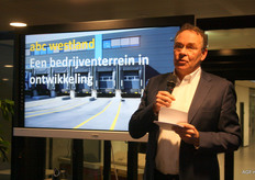 Herwi Rijsdijk van ABC Westland hield een presentatie. Het bedrijventerrein staat er goed op en is helemaal vol