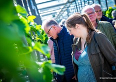 Veel buurtgenoten kwamen een kijkje nemen