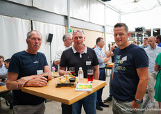 Michel van Ruijven van Lucel met Toine van den Bosch en Sander Mulder van Agro Care Growers