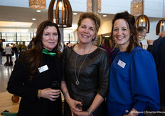 Karin van der Eijk (VDE Plant) Caroline Nederpelt (CARO - Marketing in Vers) en Sandra Vijverberg (Glastuinbouw Nederland)