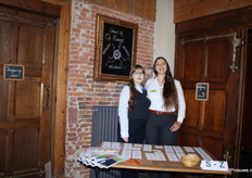 Voor de rest van het alfabet, werden de naamstickers uitgegeven door Nika Vesselkova en Katharina Schuster uiteraard van het Greenhouse Sustainability team.