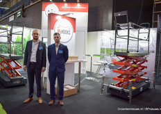 Mateusz Maryniaczyk & Karol Korzeniewski van MyHooks & F.P.H.U. Maryniaczyk. Dankzij een groeiende vraag breidt het Poolse bedrijf momenteel de productiefaciliteiten uit.