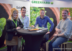 Daisy Stoop & Hans Baekelmans van Greenyard Horticulture krijgen bezoek van Tom Verelst & Pieterjan Goossens.
