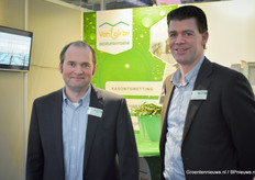 Bij Van Eck breiden ze dit jaar ook weer rustig een stukje uit. Op de foto Richard van Lierop & Jasper Lesterhuis.