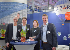 Het team van ABAB natuurlijk bij de ballon! Op de foto Frits van Dijkman, Frank Buiks, Marjolijn Voorn & John Hopman.