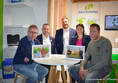 Niet alle klanten worden met in de stand ingelijst en opgehangen - dan moet er wel iets bijzonders aan de hand zijn:  https://www.groentennieuws.nl/article/9072600/beste-waterkwaliteit-beloond-met-prijs/ 