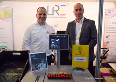 Casper en Jan van LRE Weegtechniek