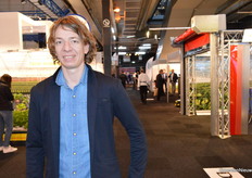 Daan Geers is even uit de stand om een rondje over de beursvloer te lopen. 