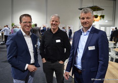 Ron Vanlier, Marc Litjens en Geert Peeters, allen van Rabobank en behorend tot de 'fanclub' van Wijnen Square Crops.