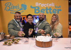 Bimi Broccoli wordt gepromoot door Jeff Watkins, Chef Thai Dang, Cesar Soto en Alicia Suits van Sakata Seed America.