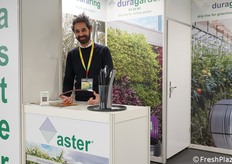 Irrigatieproducten van Aster. Op de stand, Bilel Tlili.