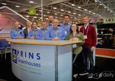 Een teamfoto op de gedeelde stand van Prins Greenhouse en Paul Boers Manufacturing