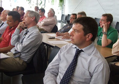 Vooraan: Leo Welschen, Edwin de la Combe daarachter: Erik Helderman en Kees van geest