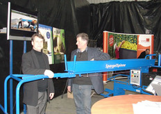 Wijnand Visser van Cyclop op bezoek bij Frank Engels