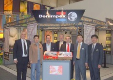 Het team van Denimpex met links Alexander Hammes en Danny Deen derde van rechts.