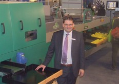 Otto Klop bij de vernieuwde Geo-Sort van Greefa