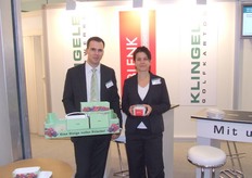 Klingele Golfkarton met Alexander Eggers en Sarah Schefifer