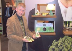 Perry Kuijlboer van Bejo Zaden. Bejo had als thema 'Working with Nature' en had tal van bijzondere producten meegenomen als wortel- en koolrabisticks, knolselderij in schijven, chips van wortelen en rode bieten