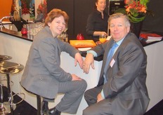 Ilse Lensink van Seasun en Cor van der Kaaij van Red Star Trading vullen samen heel wat hectares voor Fresq in