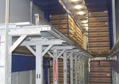 De rijpkamer met airbags bovenin