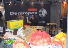 De mannen van Denimpex in meeting