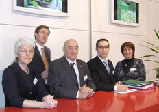 Gisele Joris, Marc Evrard, Erik Champagne, Davy Smets en Betty Slingers van de Belgische Fruitveiling