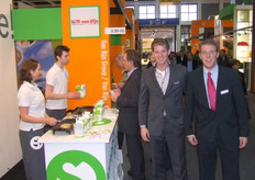 Tim Loomans en Frank van der Windt van Van Rijn lieten met 'stamppot to go' in hun stand hun zien dat ze nieuwe initiatieven met oud-Hollandse groenten van harte ondersteunen