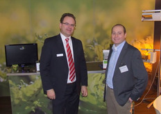 Jan-Willem Lut (Sercom) met zijn collega Donkers van het bedrijf Voets en Donkers. Net als op de Horti Fair deelden ze samen met Grow Technology de stand