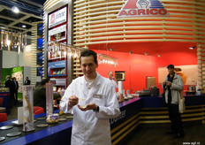 Mark Dieleman is alweer bijna een jaar werkzaam bij de communicatie afdeling van Agrico. Ze hadden weer de lekkerste aardappelproducten bij zich, te proeven van de Sushiband.