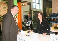 Collega Izak Heijboer en Irma Stoffels van Polymer Logistics