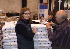 Peltracon was ook present en presenteerde een nieuw substraat voor de teelt van tomaten, paprika's en komkommers. 100% bio-afbreekbaar