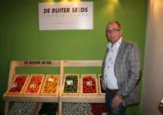 Peter Custers van Monsanto bij enkele rassen van De Ruiter Seeds