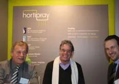 John van Leeuwen, Bert Bos en Kurt Verhelst van HortiPray. Zij stonden o.a. voor hun nieuwe meststof, de PrayBag.