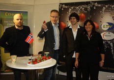 Ook het Zweedse team was aanwezig. V.l.nr: Marcus Landstrom, Nicolas Johansson en Jan en Petra Wautraets