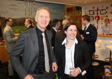 Willem Nowee van Varekamp Coldstores met Ilse van der Meer van 'zusterbedrijf' OTC Holland