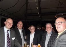 V.l.n.r: Gerard van de Bos (CargoBoss), Aart van den Bos (Soil and More), Johan van den Berg en Bert van den Berg (The Greenery) en Ed van Zanten (Rabobank)