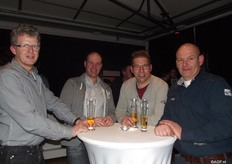Theo Zwinkels (LLS Growers), Peter van Meijel (Kwekerij van Meijel), Gerard Koolen (Viva Veggie) en Hans Aerts (tomatenteler)