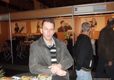 Jan van Arendonk van Fa. van Arendonk komt zoals altijd even een praatje maken bij de stand