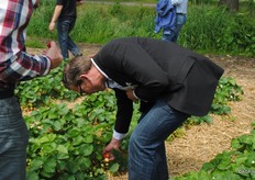 Controleren of de onderzijde doorgekleurd is